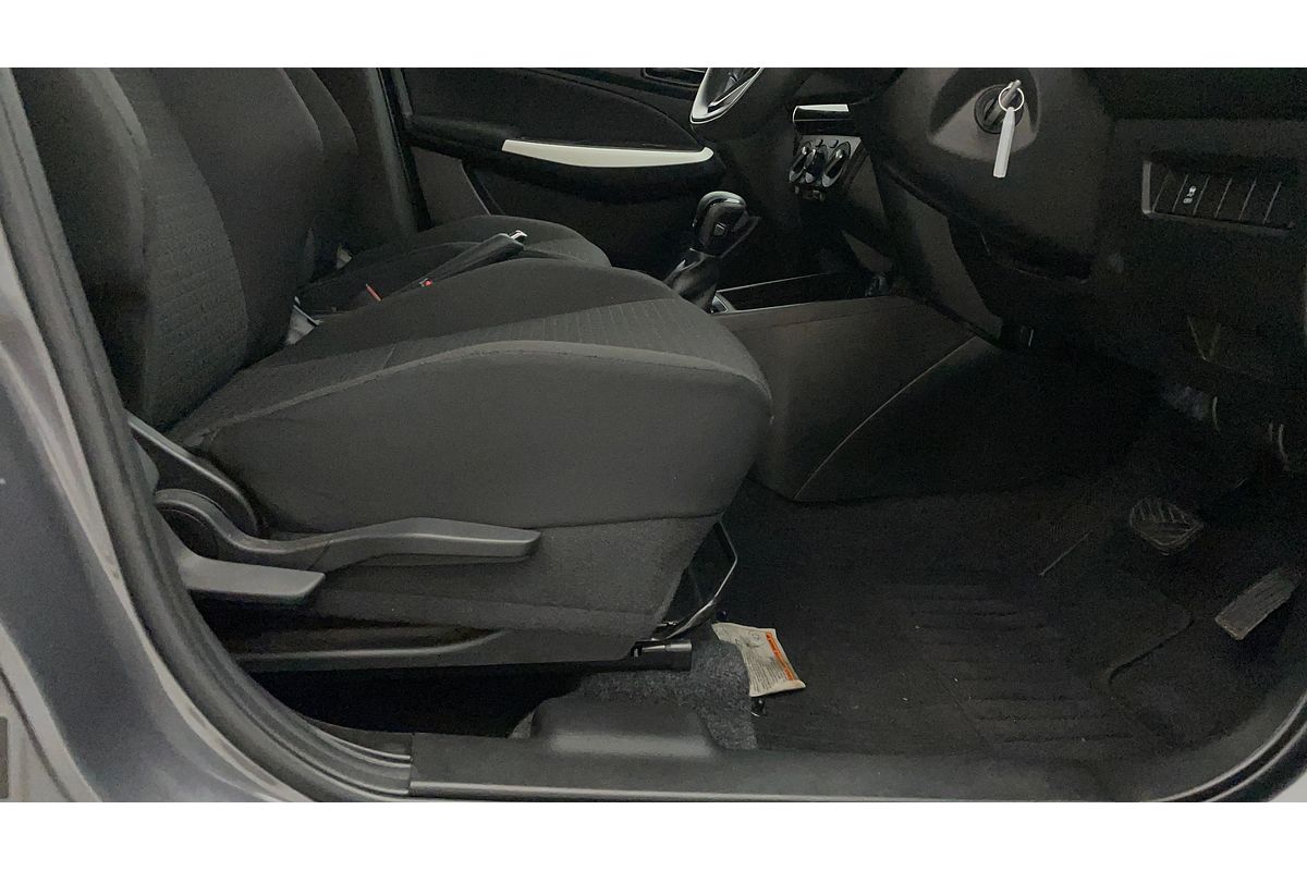 2023 Suzuki SWIFT GL NAVI AZ SERIES II