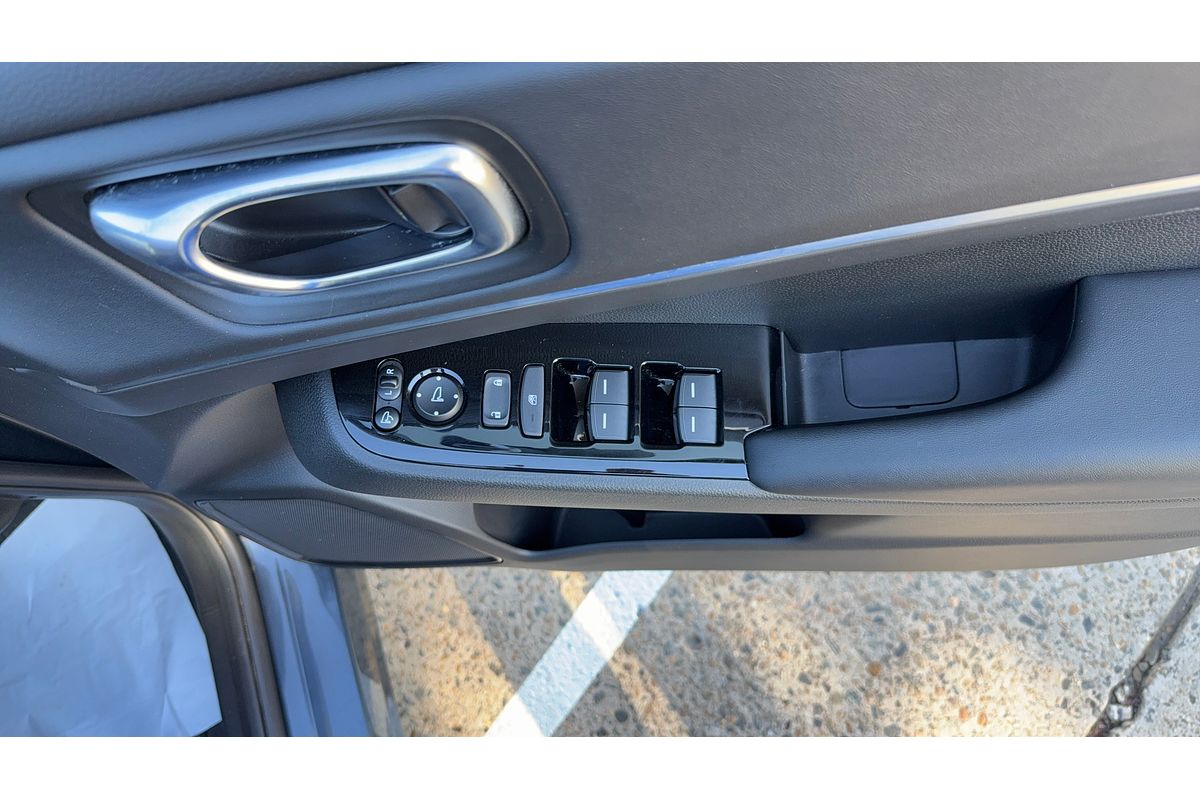 2023 Honda HR-V e:HEV L