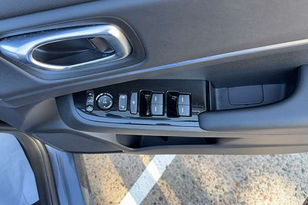 2023 Honda HR-V e:HEV L