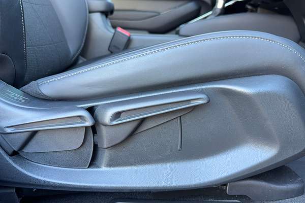 2023 Honda HR-V e:HEV L