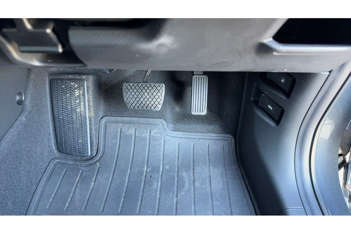 2023 Honda HR-V e:HEV L