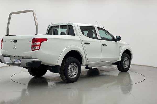 2017 Mitsubishi Triton GLX MQ 4X4