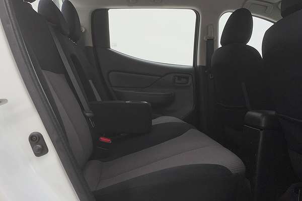 2017 Mitsubishi Triton GLX MQ 4X4