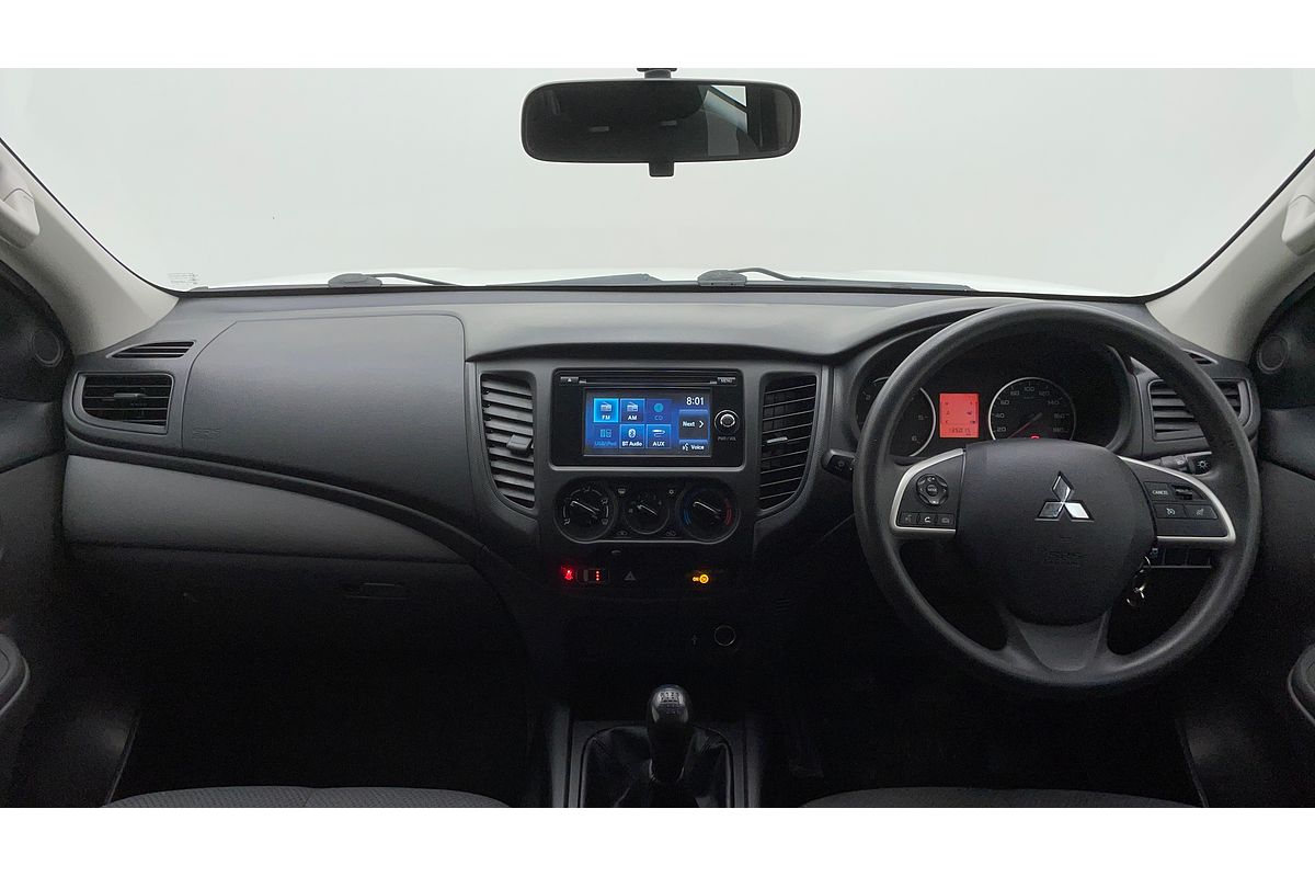 2017 Mitsubishi Triton GLX MQ 4X4