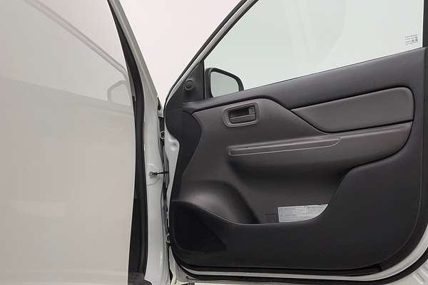 2017 Mitsubishi Triton GLX MQ 4X4