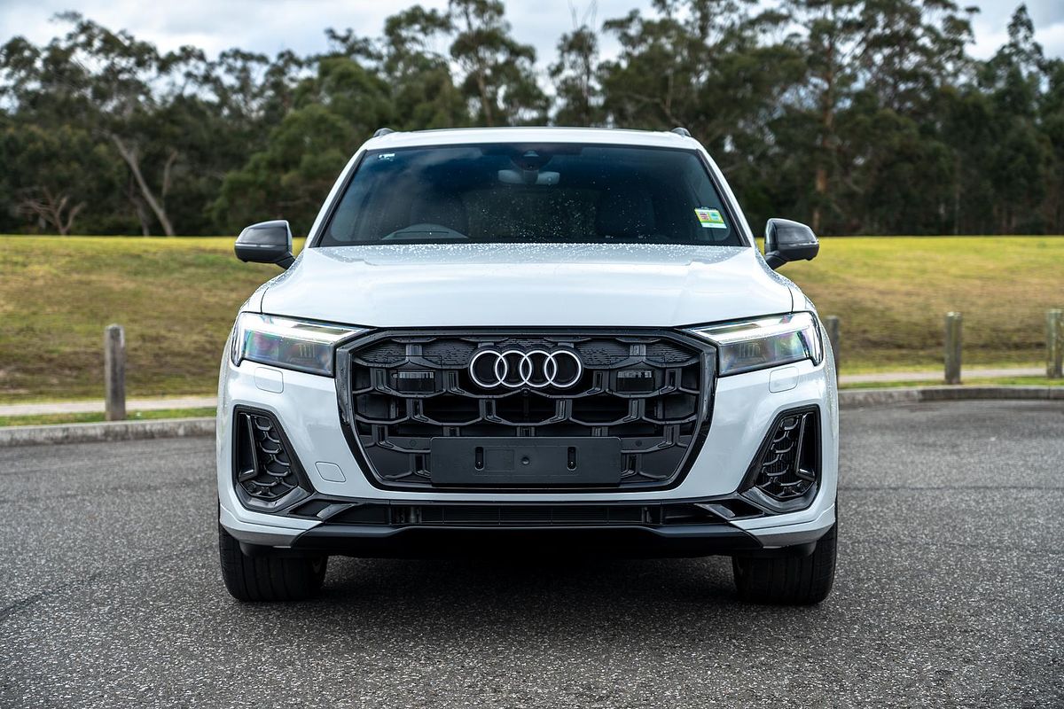 2025 Audi Q7 50 TDI S line 4M