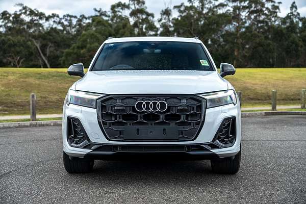 2025 Audi Q7 50 TDI S line 4M