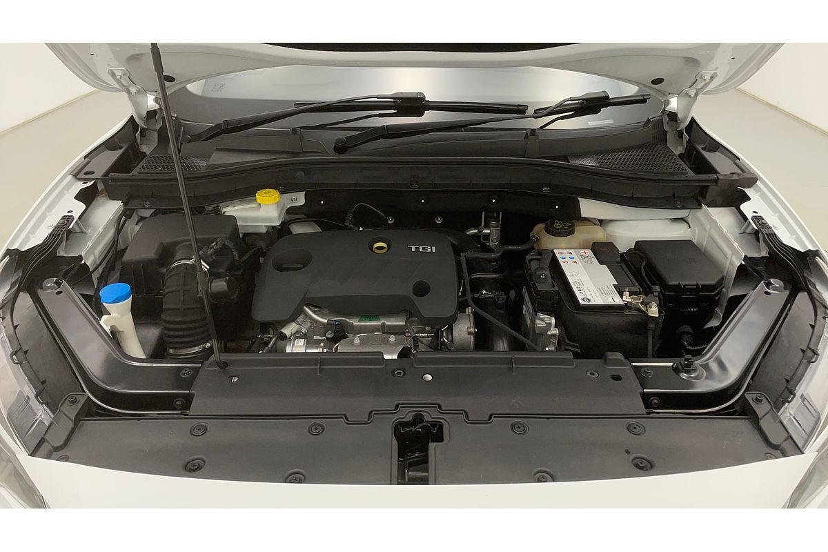 2021 MG ZS Essence AZS1