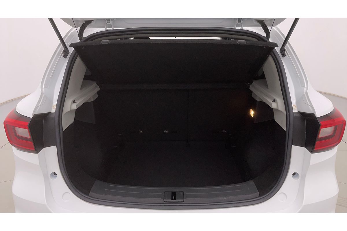 2021 MG ZS Essence AZS1