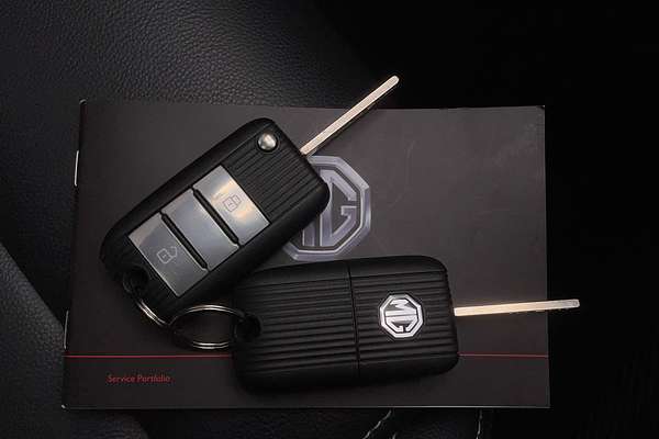 2021 MG ZS Essence AZS1