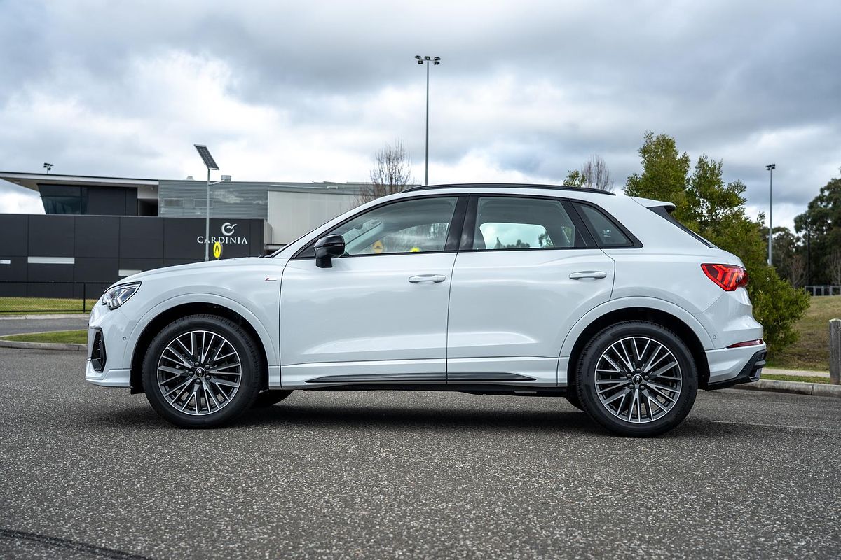 2025 Audi Q3 35 TFSI F3