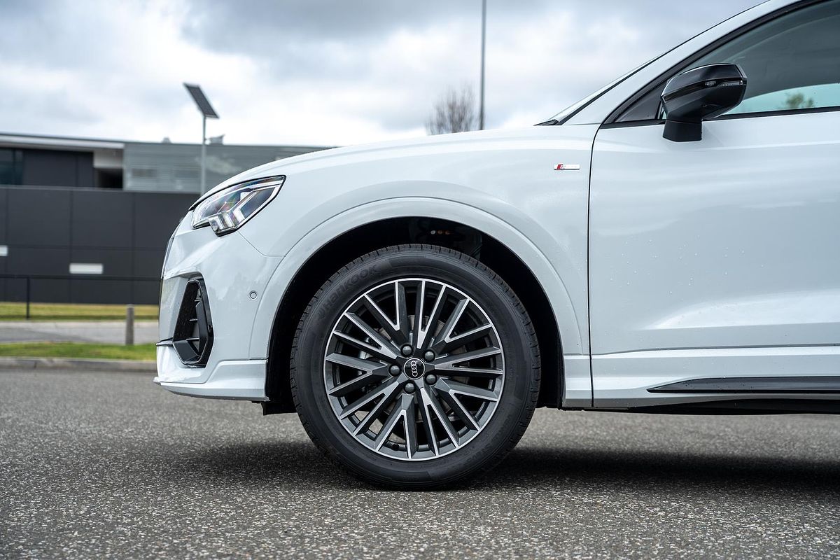 2025 Audi Q3 35 TFSI F3