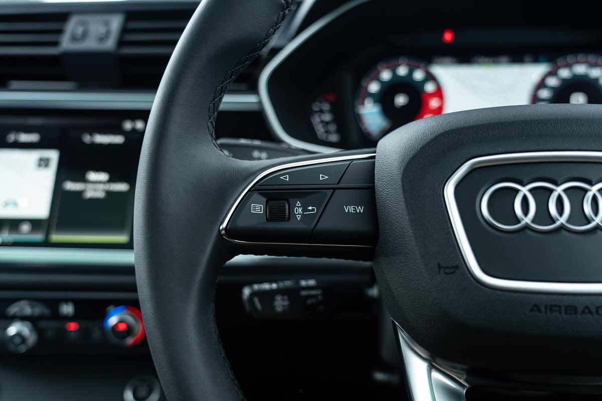 2025 Audi Q3 35 TFSI F3