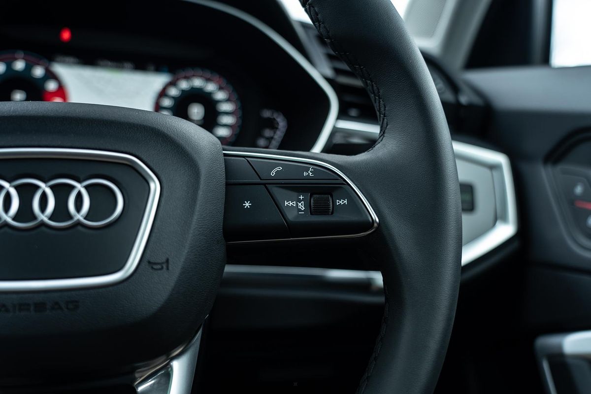 2025 Audi Q3 35 TFSI F3