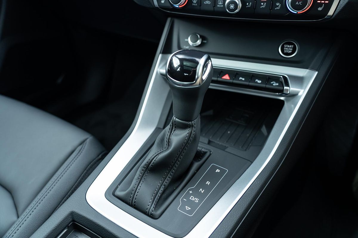 2025 Audi Q3 35 TFSI F3