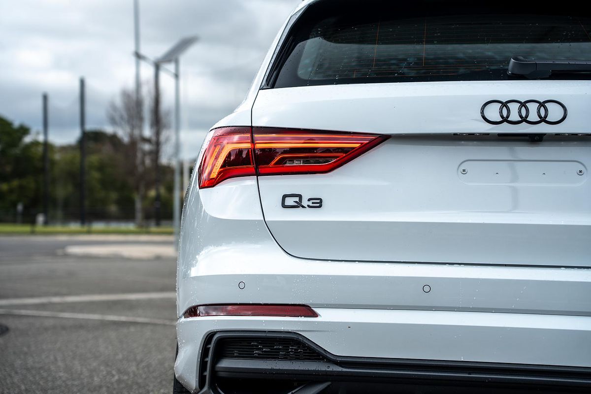 2025 Audi Q3 35 TFSI F3