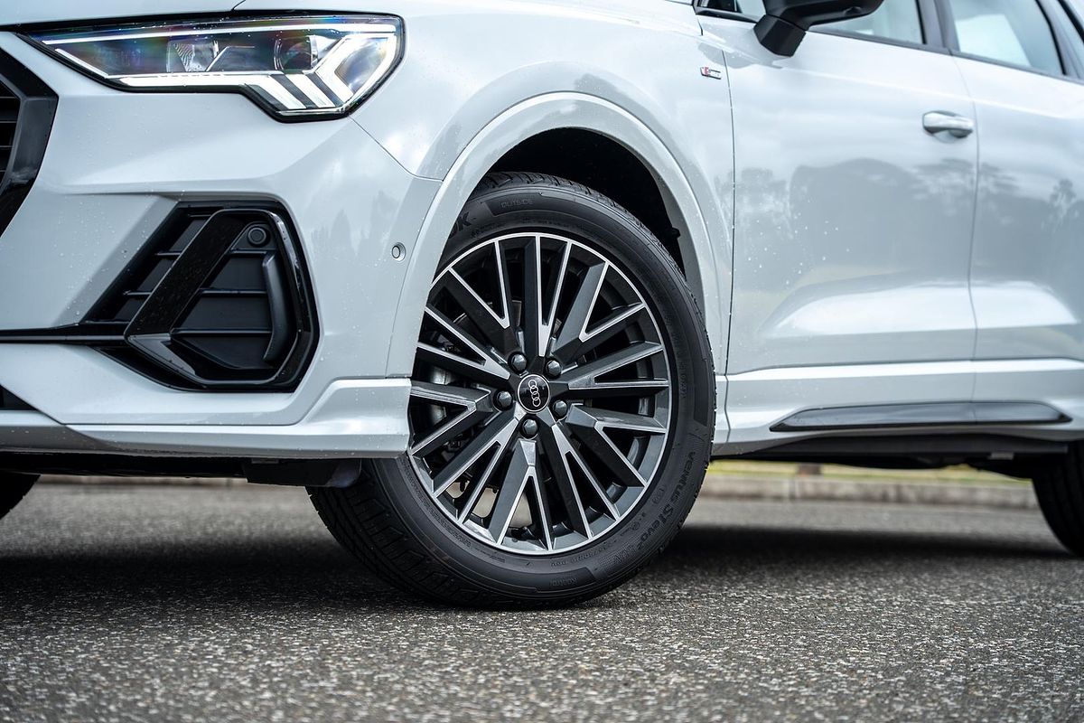 2025 Audi Q3 35 TFSI F3