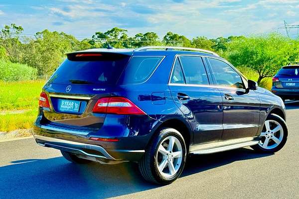 2013 Mercedes-Benz M-Class ML250 BlueTEC W166