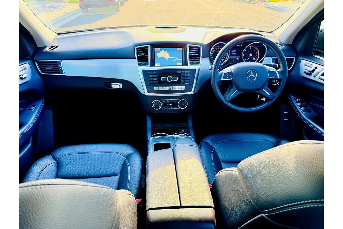 2013 Mercedes-Benz M-Class ML250 BlueTEC W166