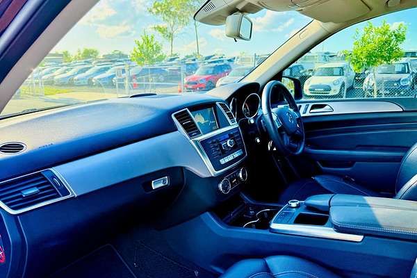2013 Mercedes-Benz M-Class ML250 BlueTEC W166