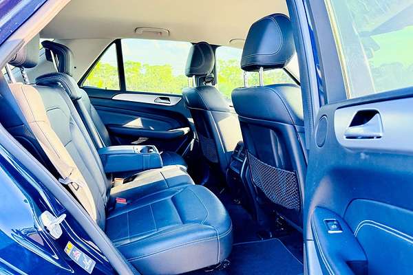 2013 Mercedes-Benz M-Class ML250 BlueTEC W166