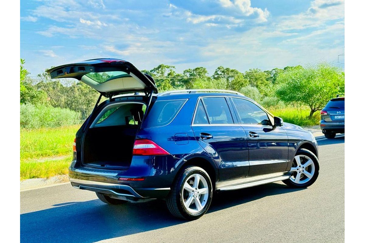 2013 Mercedes-Benz M-Class ML250 BlueTEC W166