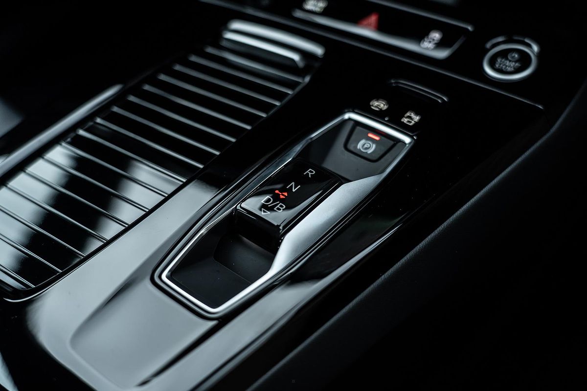2025 Audi Q6 e-tron GF