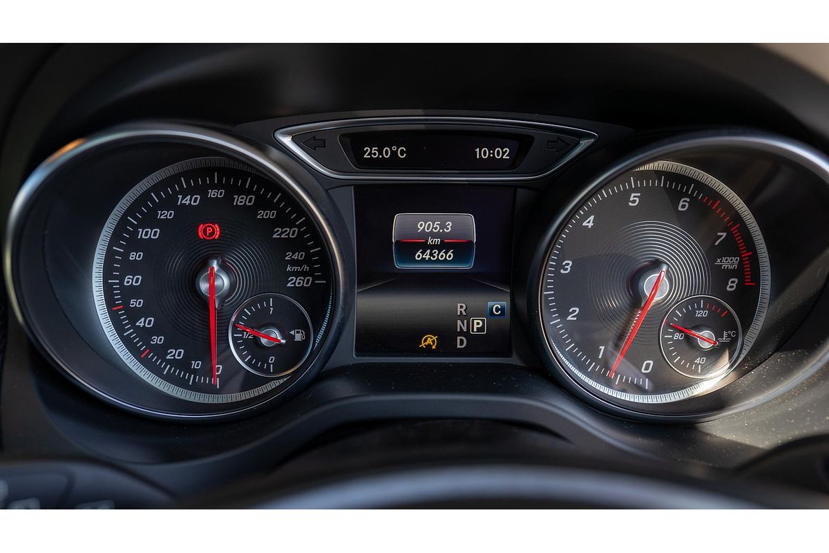 2019 Mercedes-Benz GLA-Class GLA180 Urban Edition X156