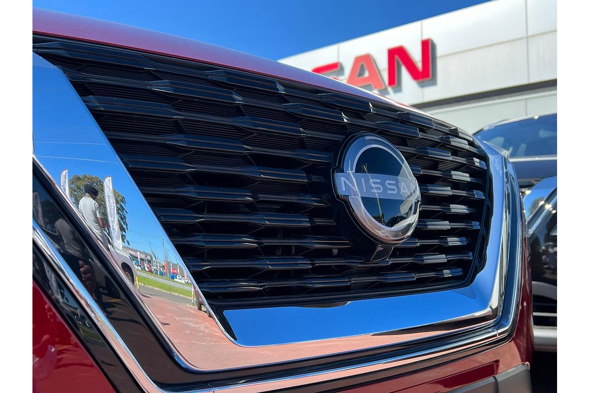 2025 Nissan X-TRAIL ST T33
