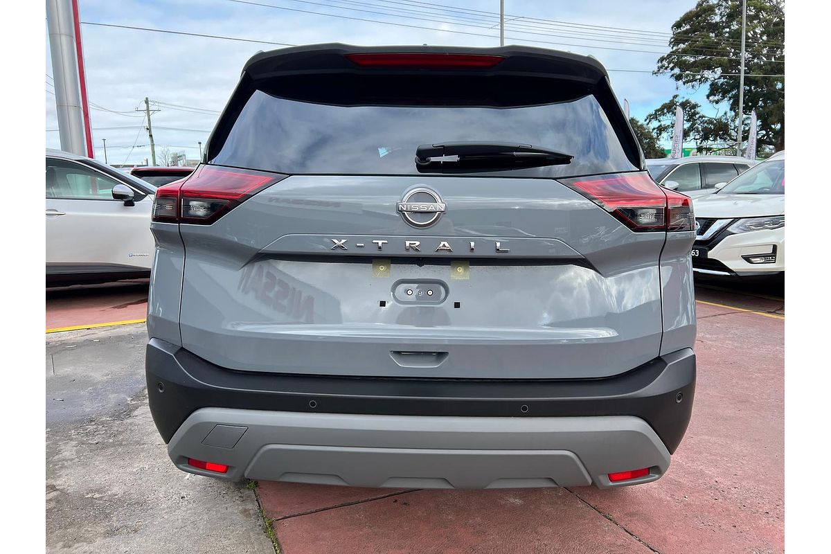 2025 Nissan X-TRAIL ST-L T33