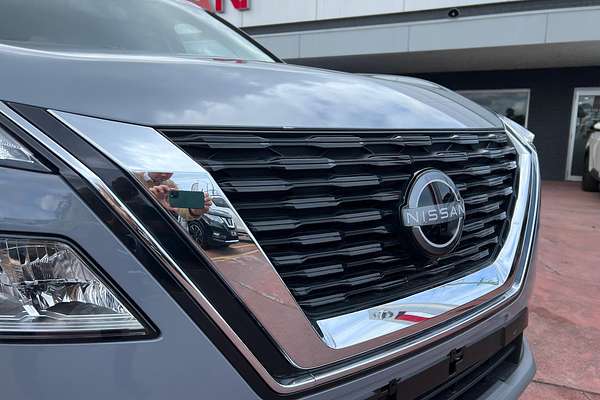 2025 Nissan X-TRAIL ST-L T33