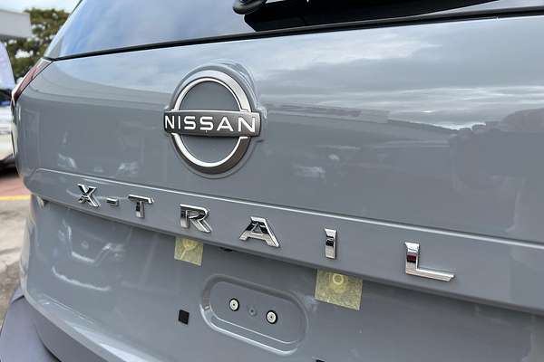 2025 Nissan X-TRAIL ST-L T33