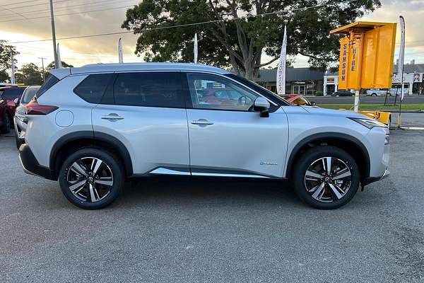 2025 Nissan X-TRAIL Ti e-POWER T33