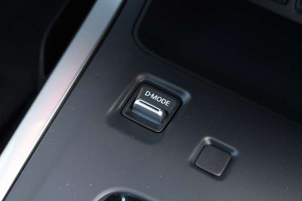 2025 Nissan Navara ST D23 4X4
