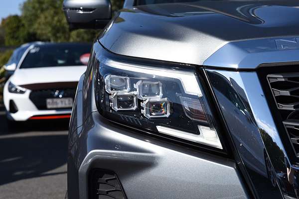 2025 Nissan Navara ST D23 4X4