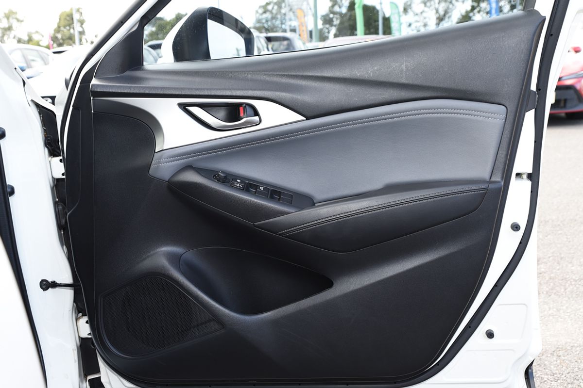2022 Mazda CX-3 sTouring DK