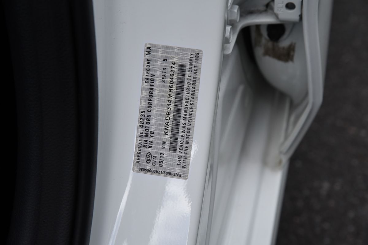 2017 Kia Rio S YB