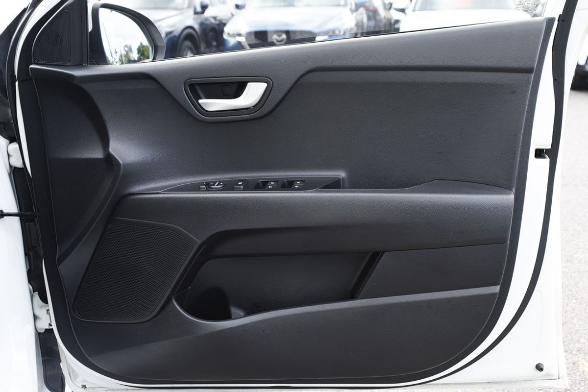 2017 Kia Rio S YB