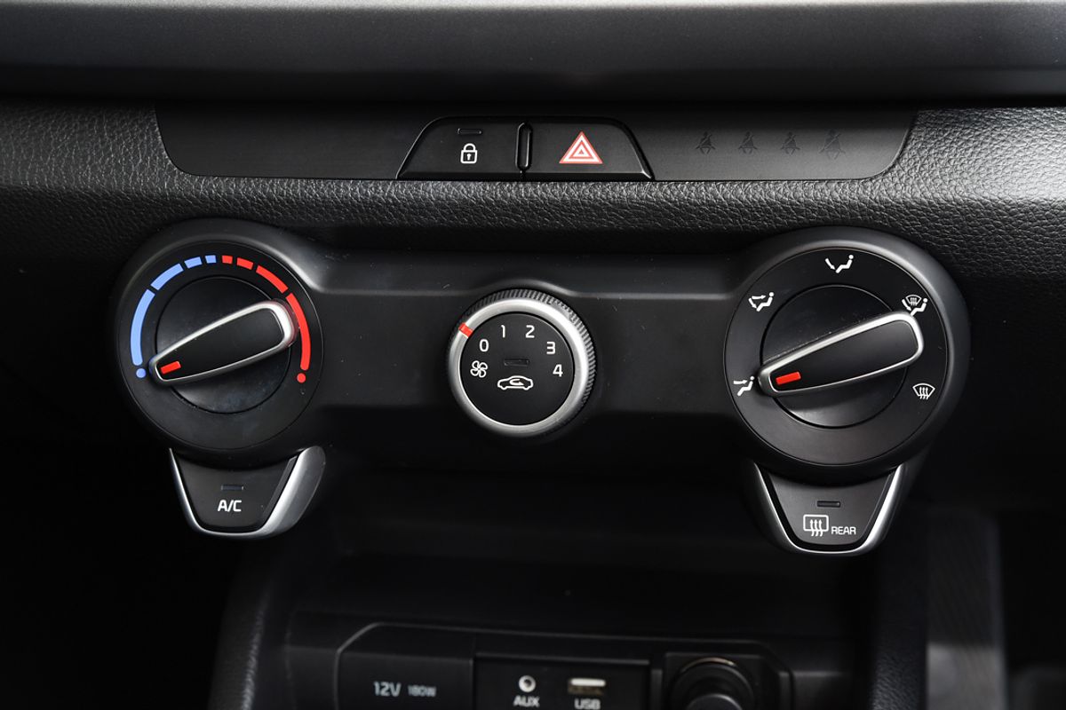 2017 Kia Rio S YB