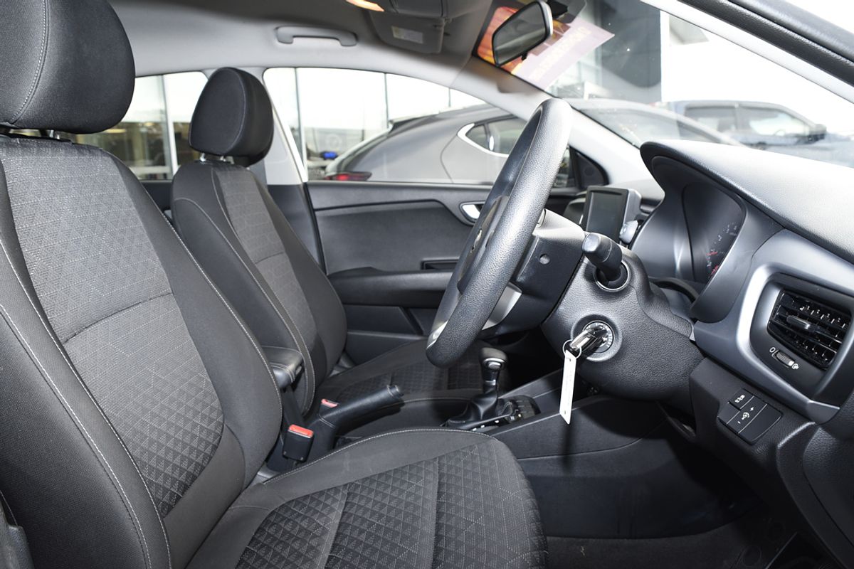 2017 Kia Rio S YB