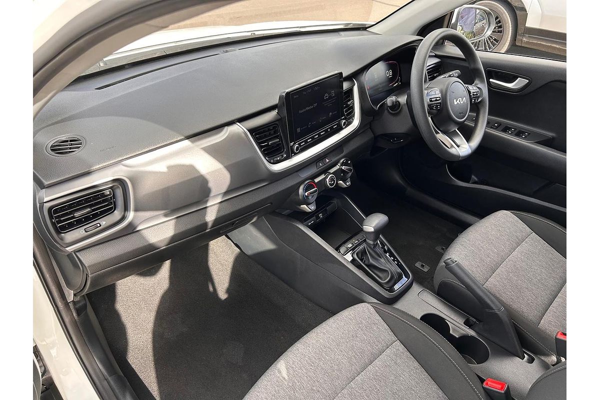 2024 Kia Stonic S YB