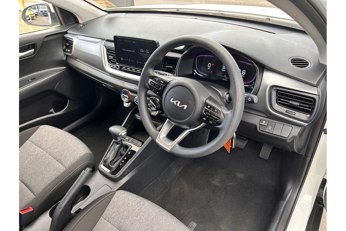 2024 Kia Stonic S YB