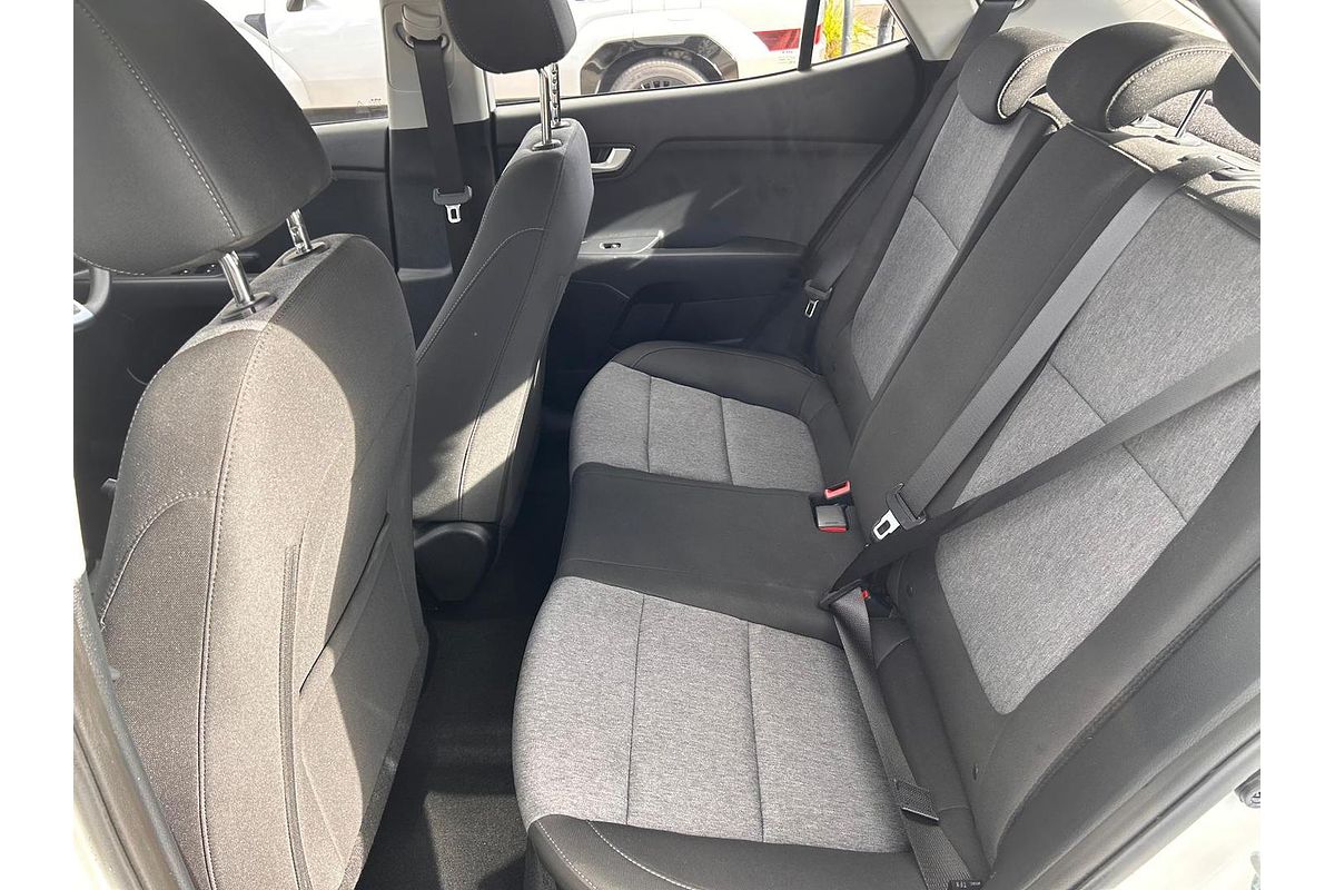2024 Kia Stonic S YB