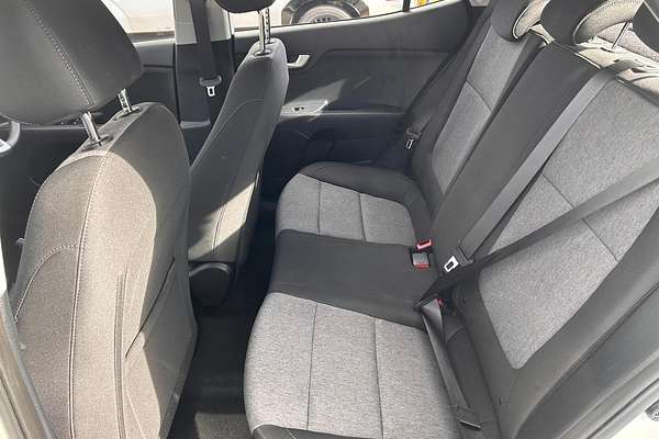 2024 Kia Stonic S YB