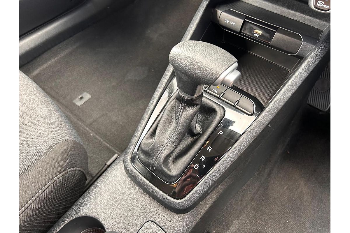 2024 Kia Stonic S YB