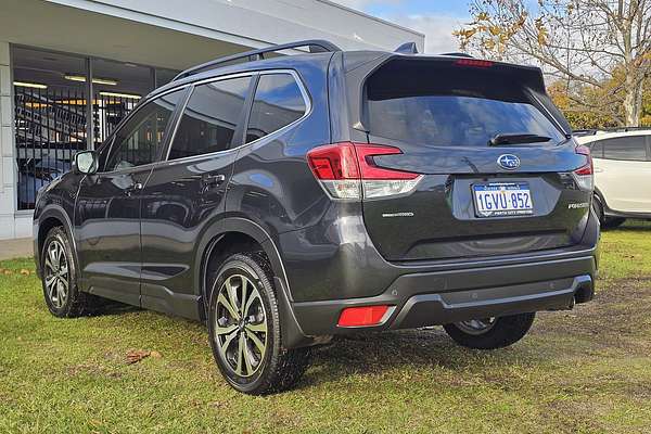 2019 Subaru Forester 2.5i Premium S5