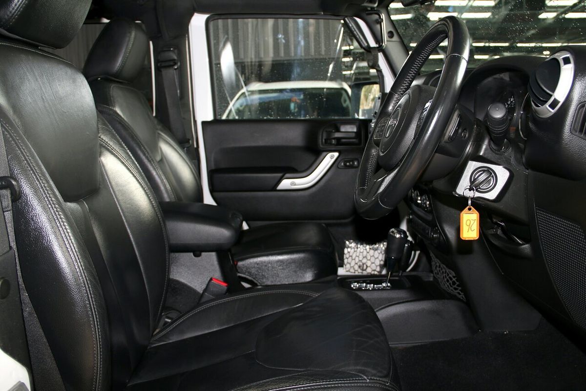2015 Jeep Wrangler Overland JK