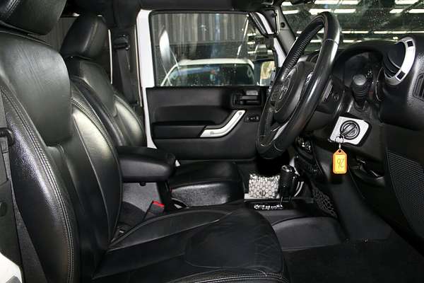 2015 Jeep Wrangler Overland JK