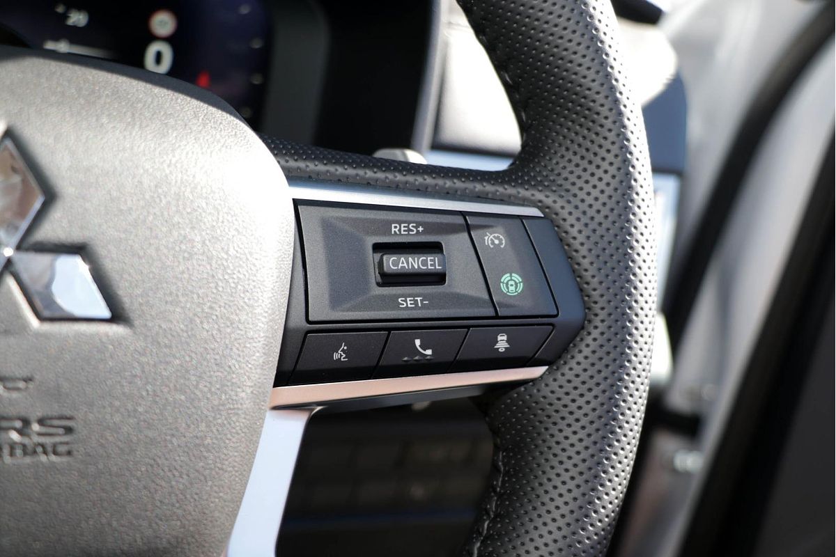 2025 Mitsubishi Outlander Exceed ZM