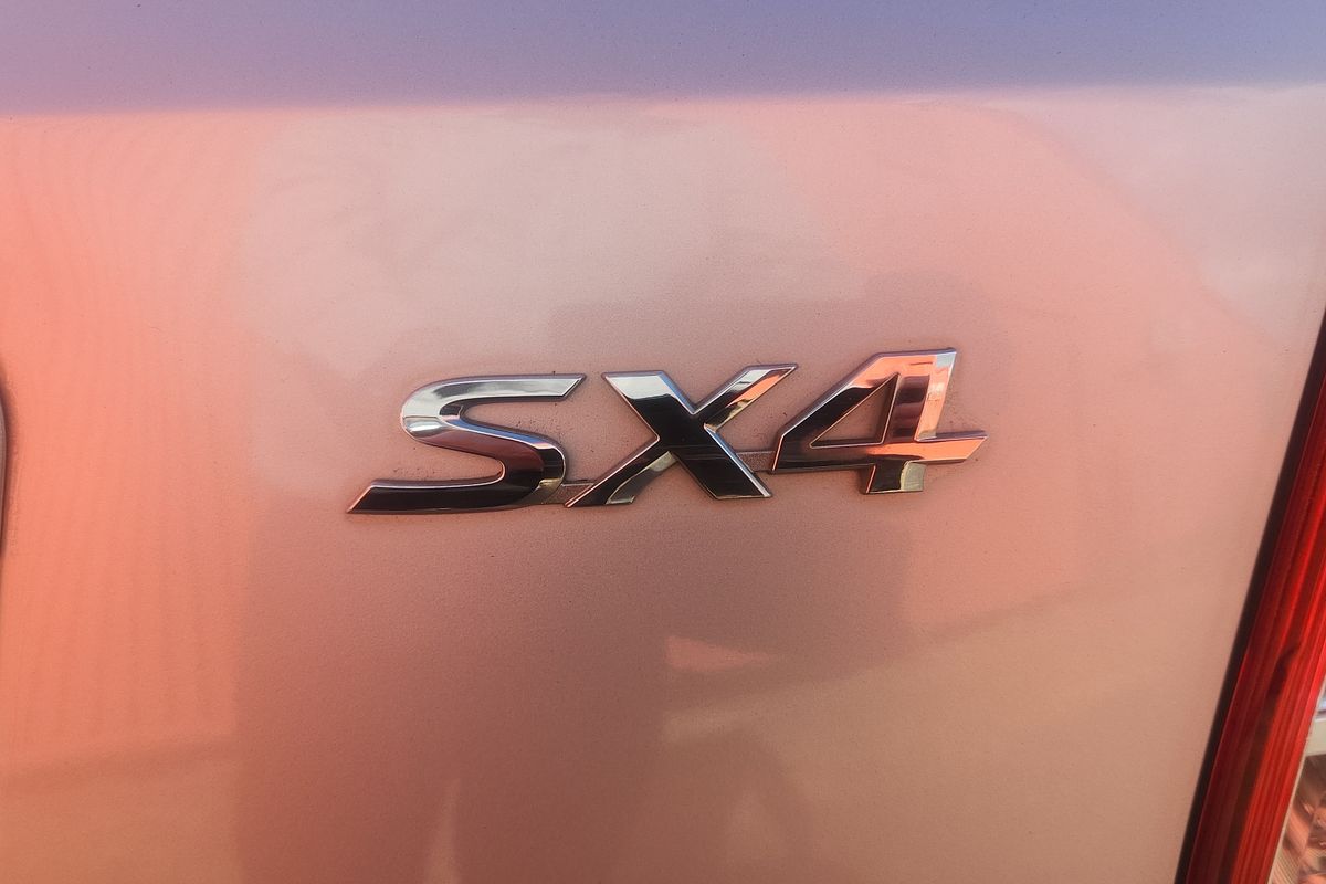 2013 Suzuki SX4 Crossover Navigator GYA